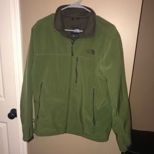 Men’s Northface shell army green